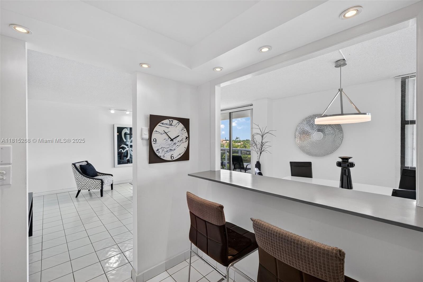 3675 N Country Club Dr # 401