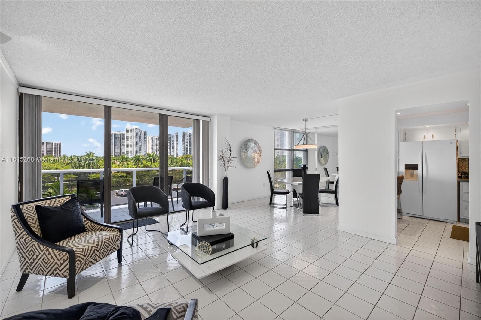 3675 N Country Club Dr # 401
