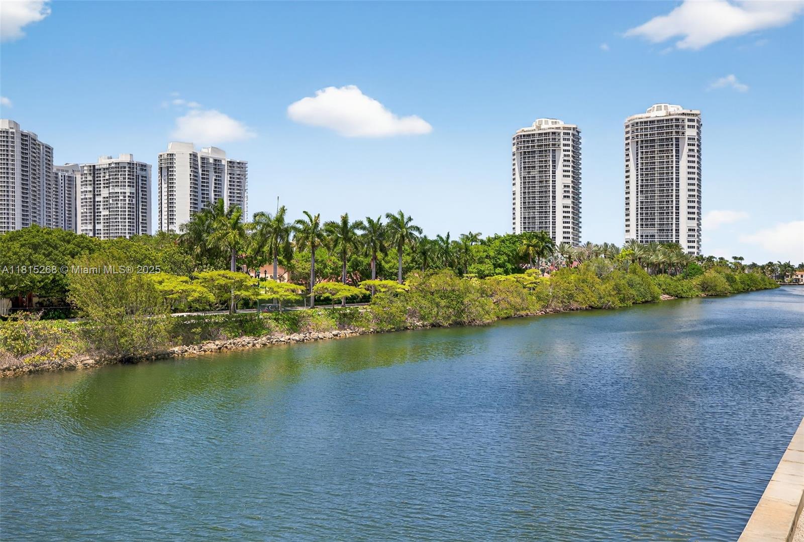 3675 N Country Club Dr # 401