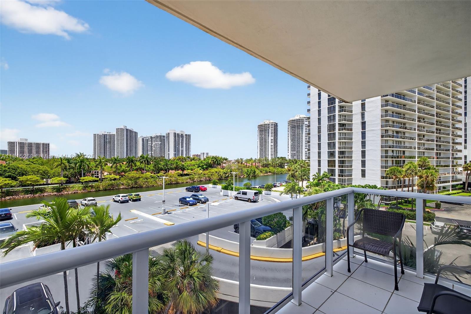 3675 N Country Club Dr # 401