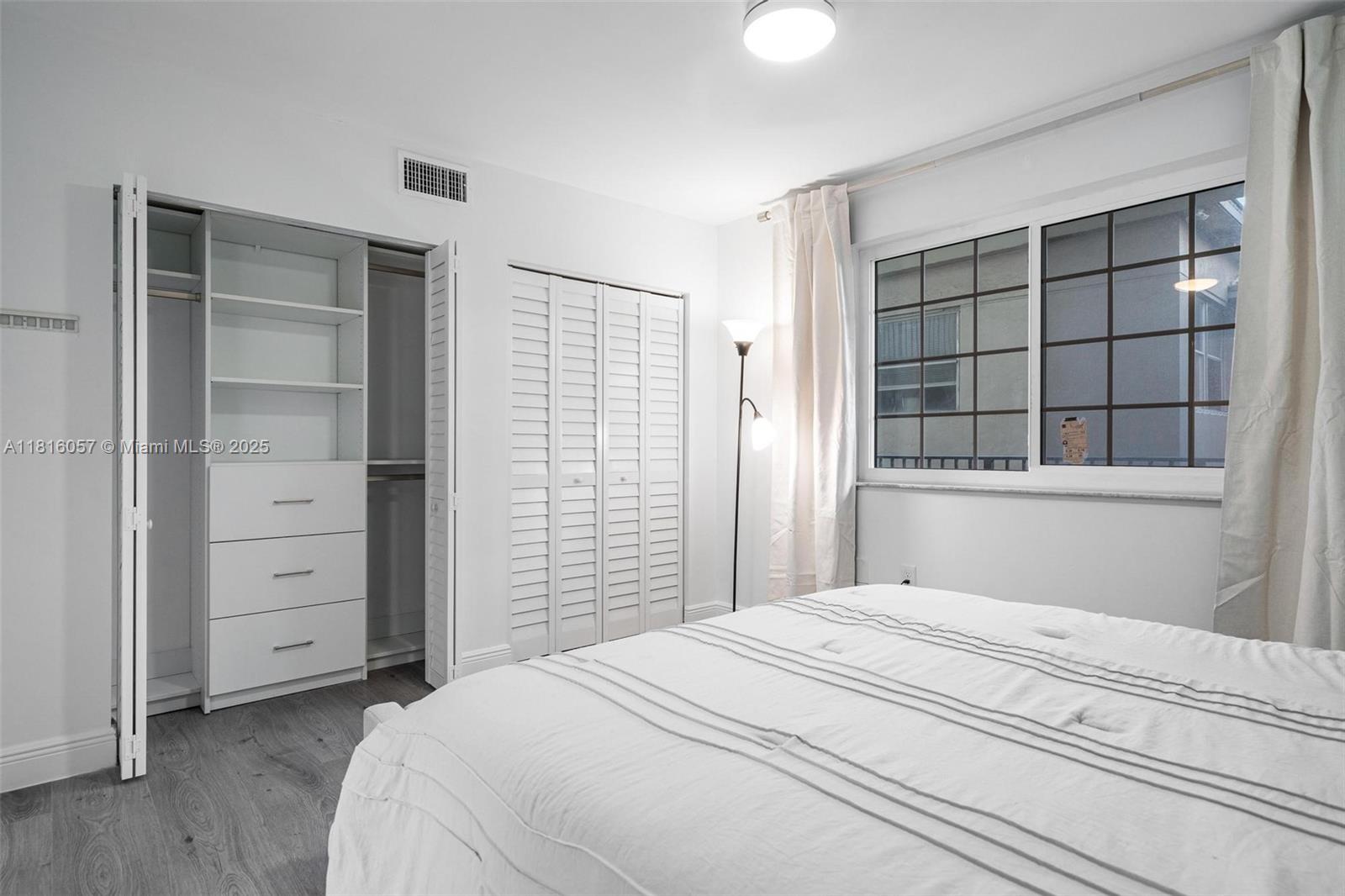 8900 Collins Ave # 202