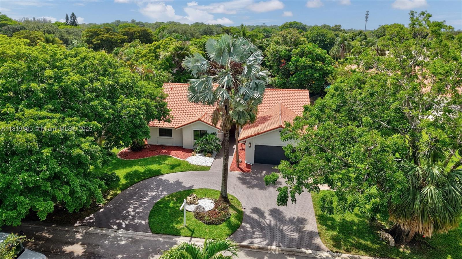 8360 NW 51st Ct
