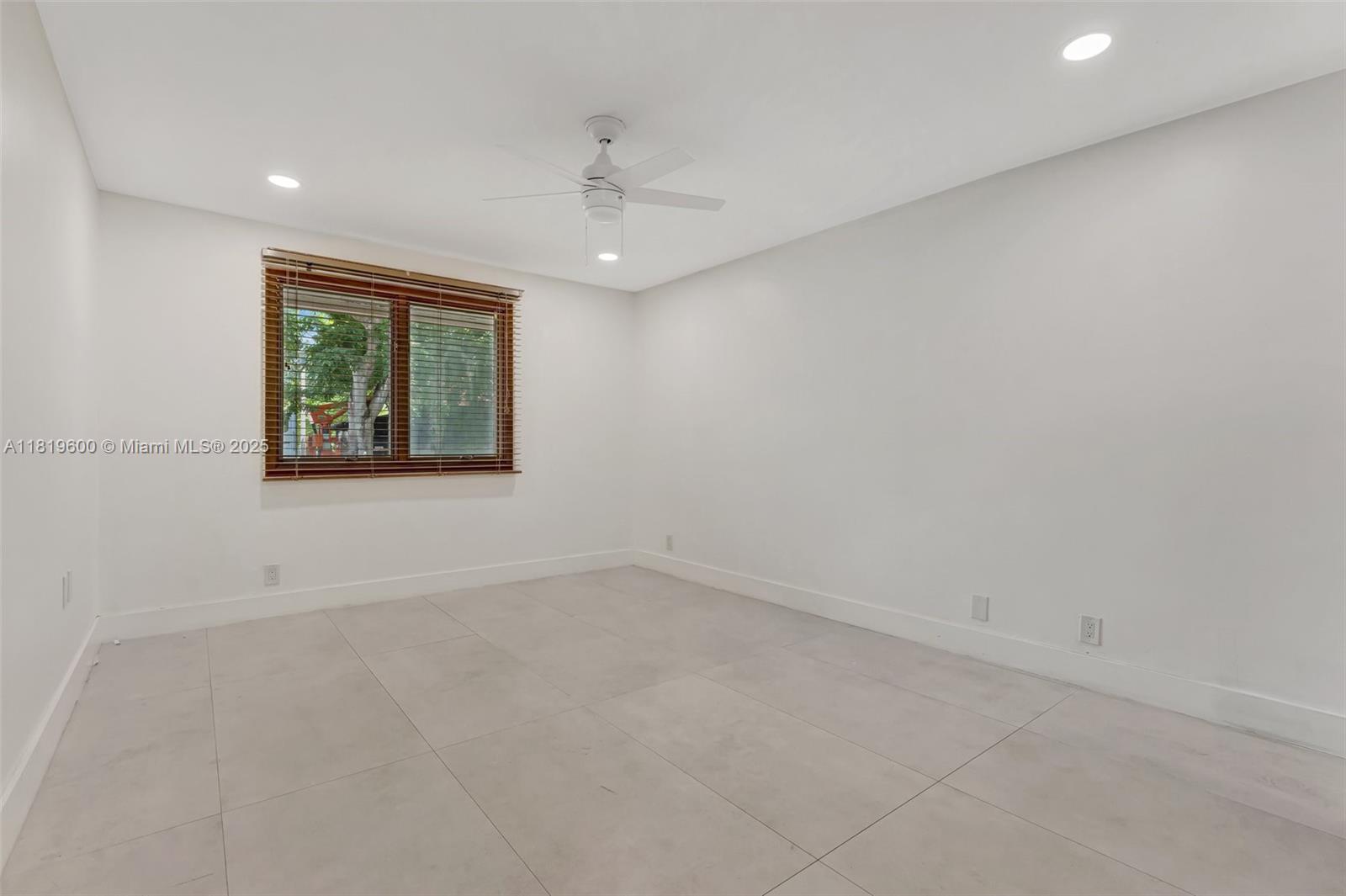 8360 NW 51st Ct