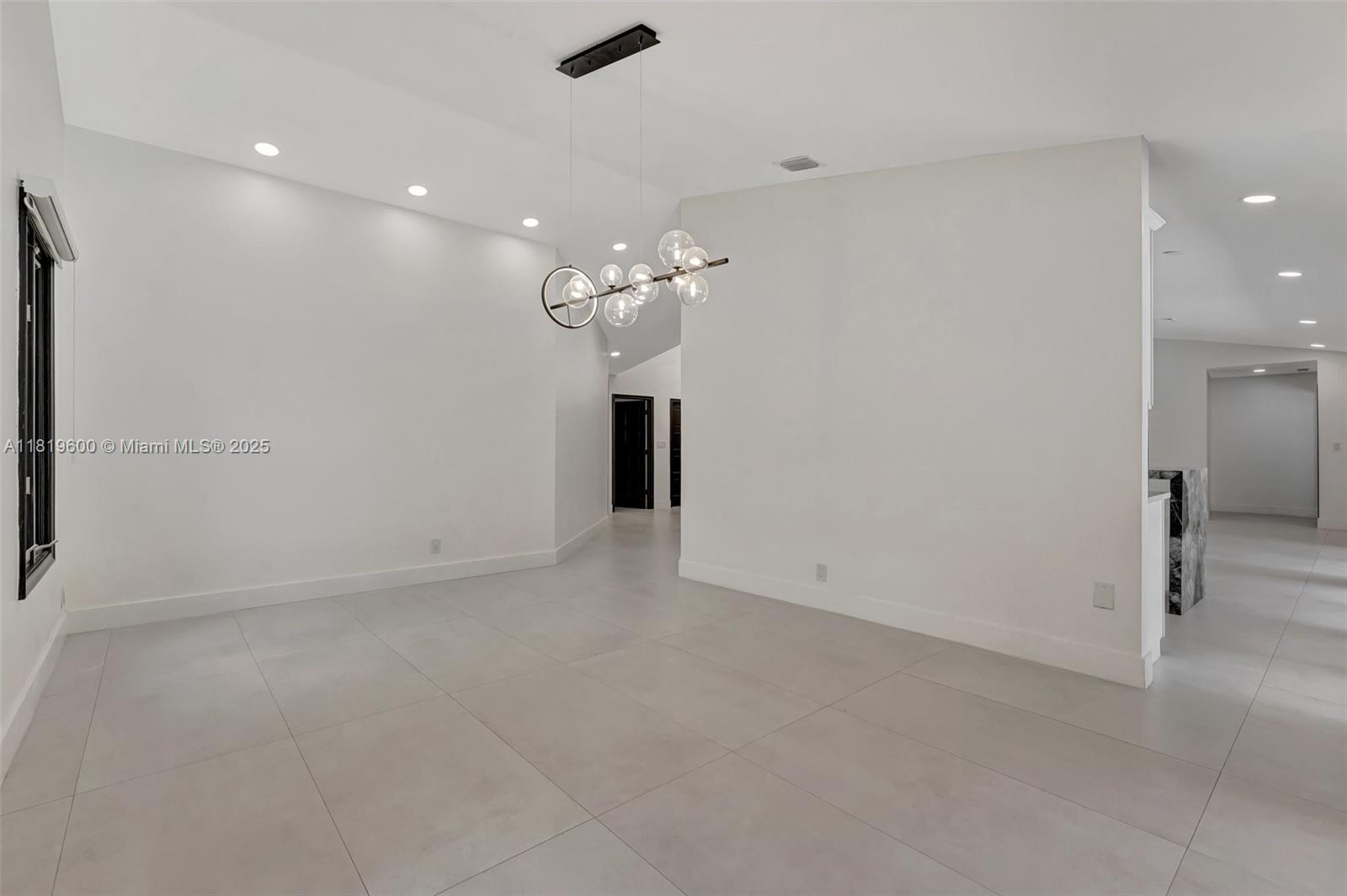 8360 NW 51st Ct