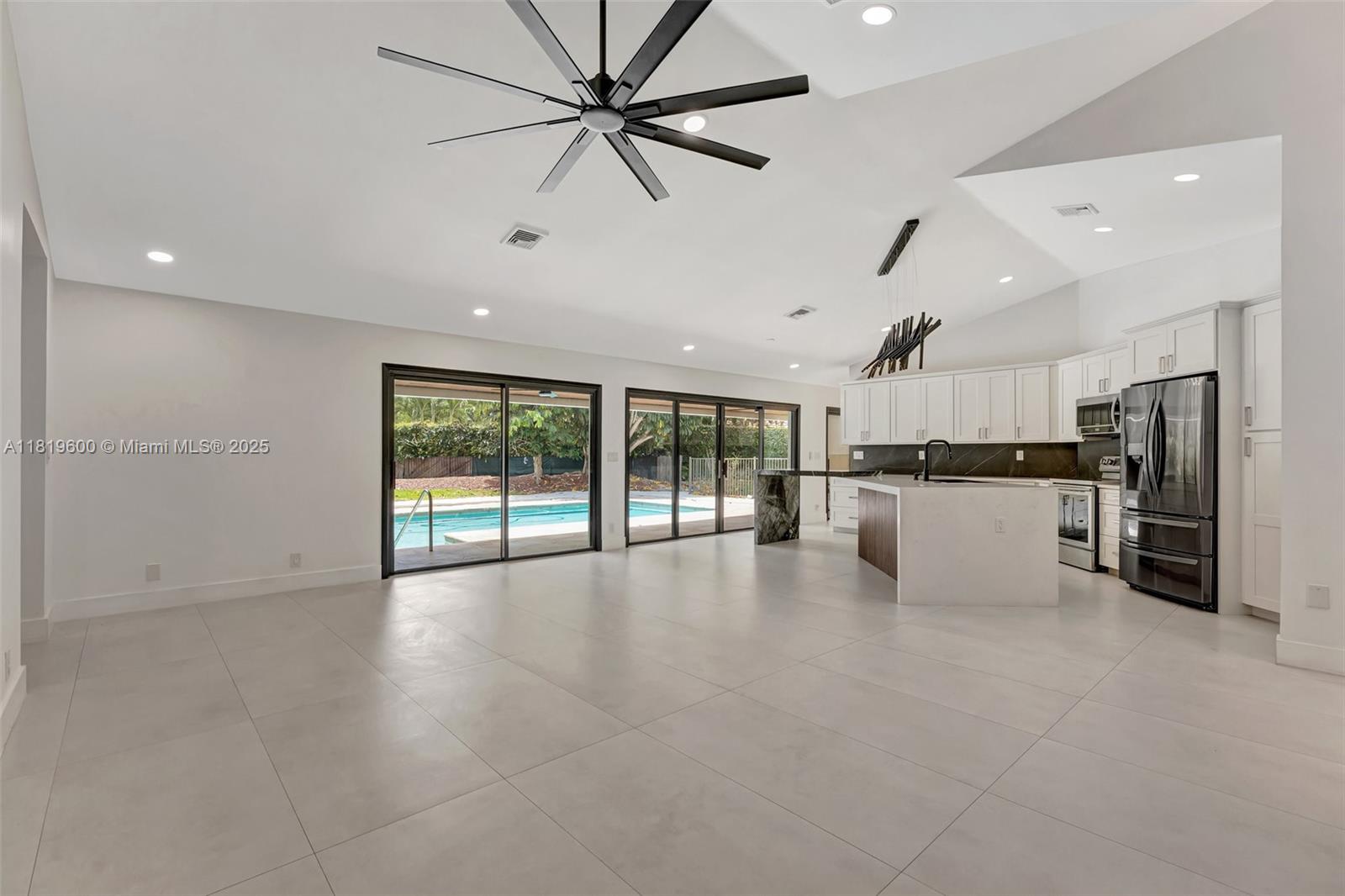 8360 NW 51st Ct