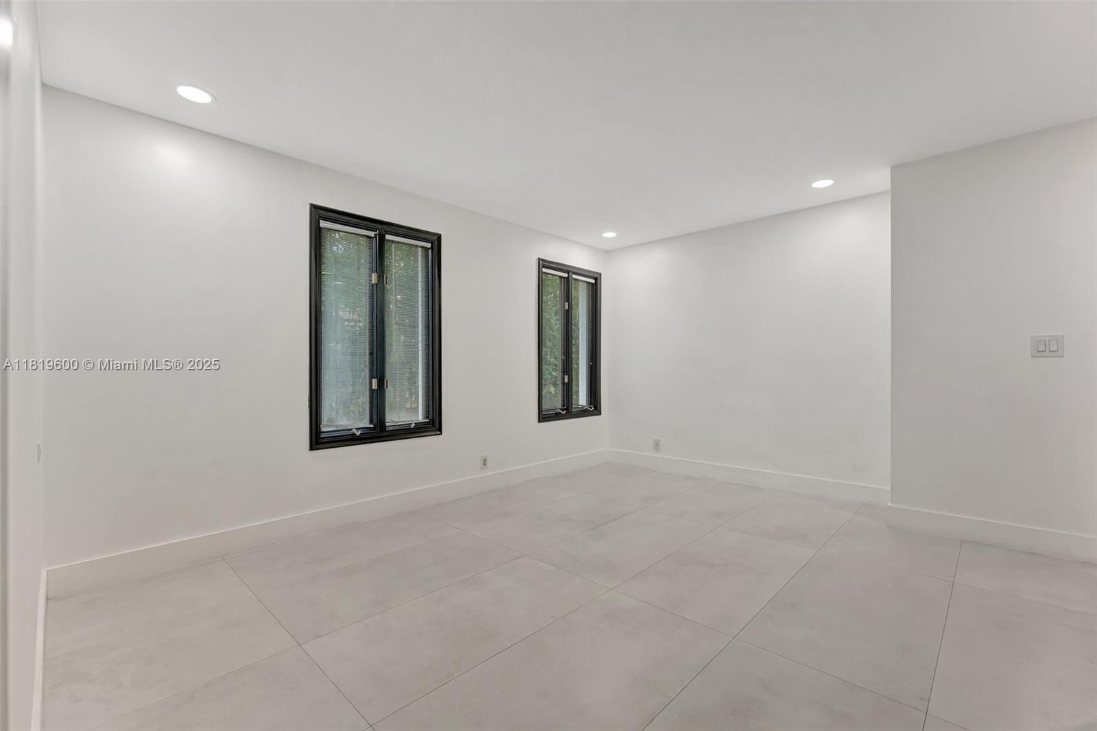 8360 NW 51st Ct