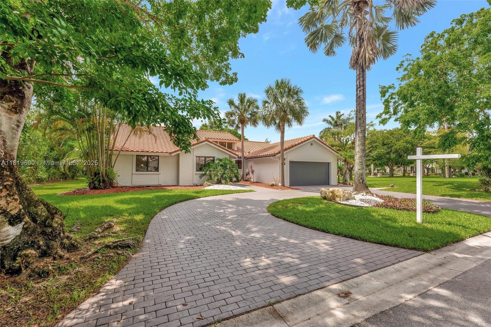 8360 NW 51st Ct