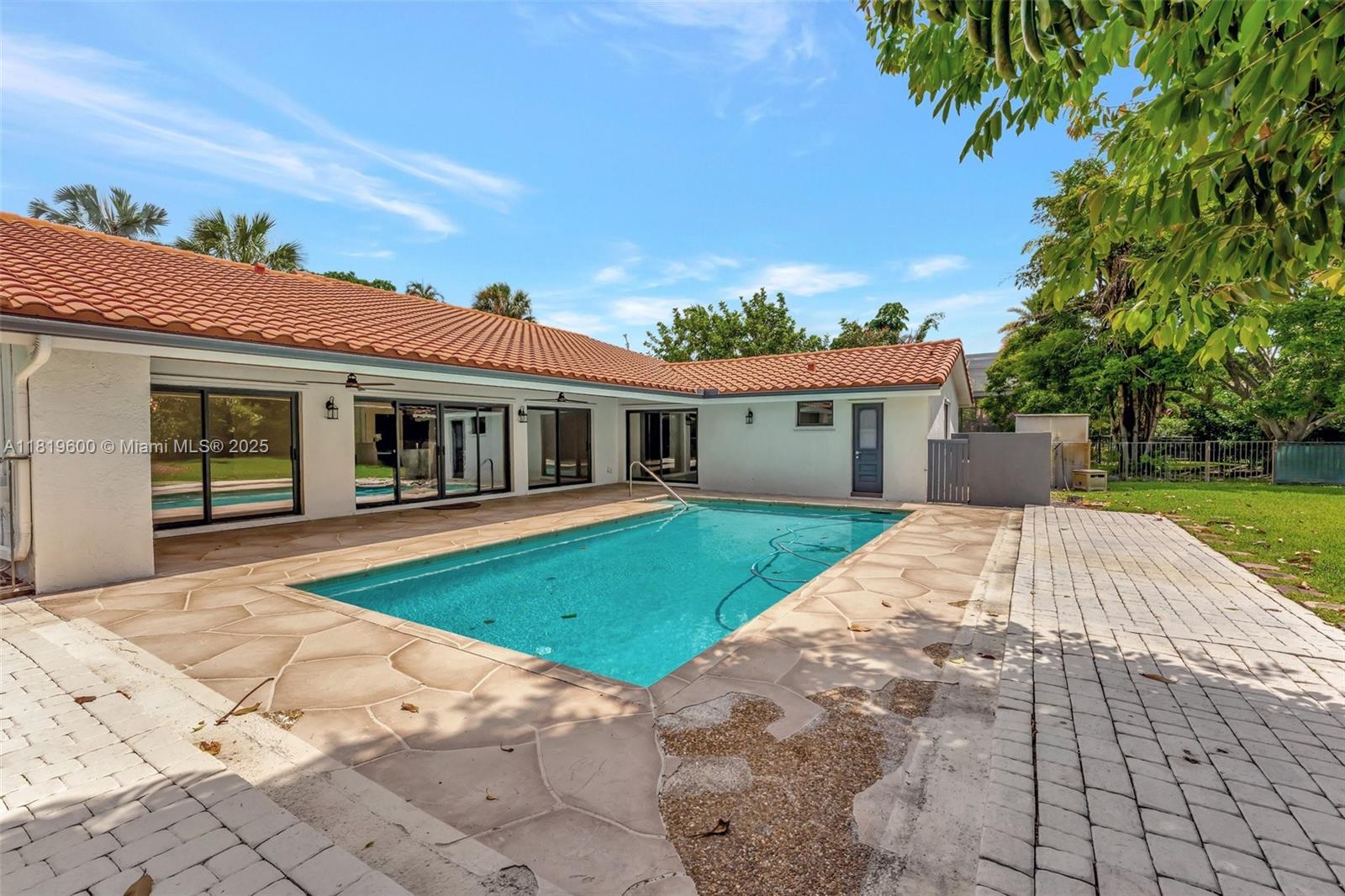 8360 NW 51st Ct