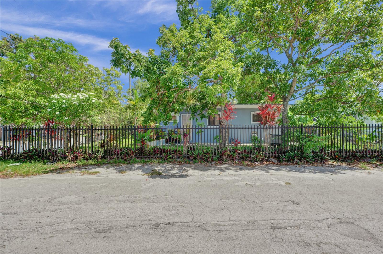 6430 NE 1st Ct