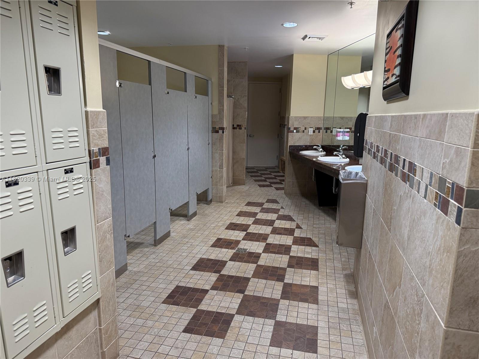 1755 E Hallandale Beach Blvd Unit: 207E
