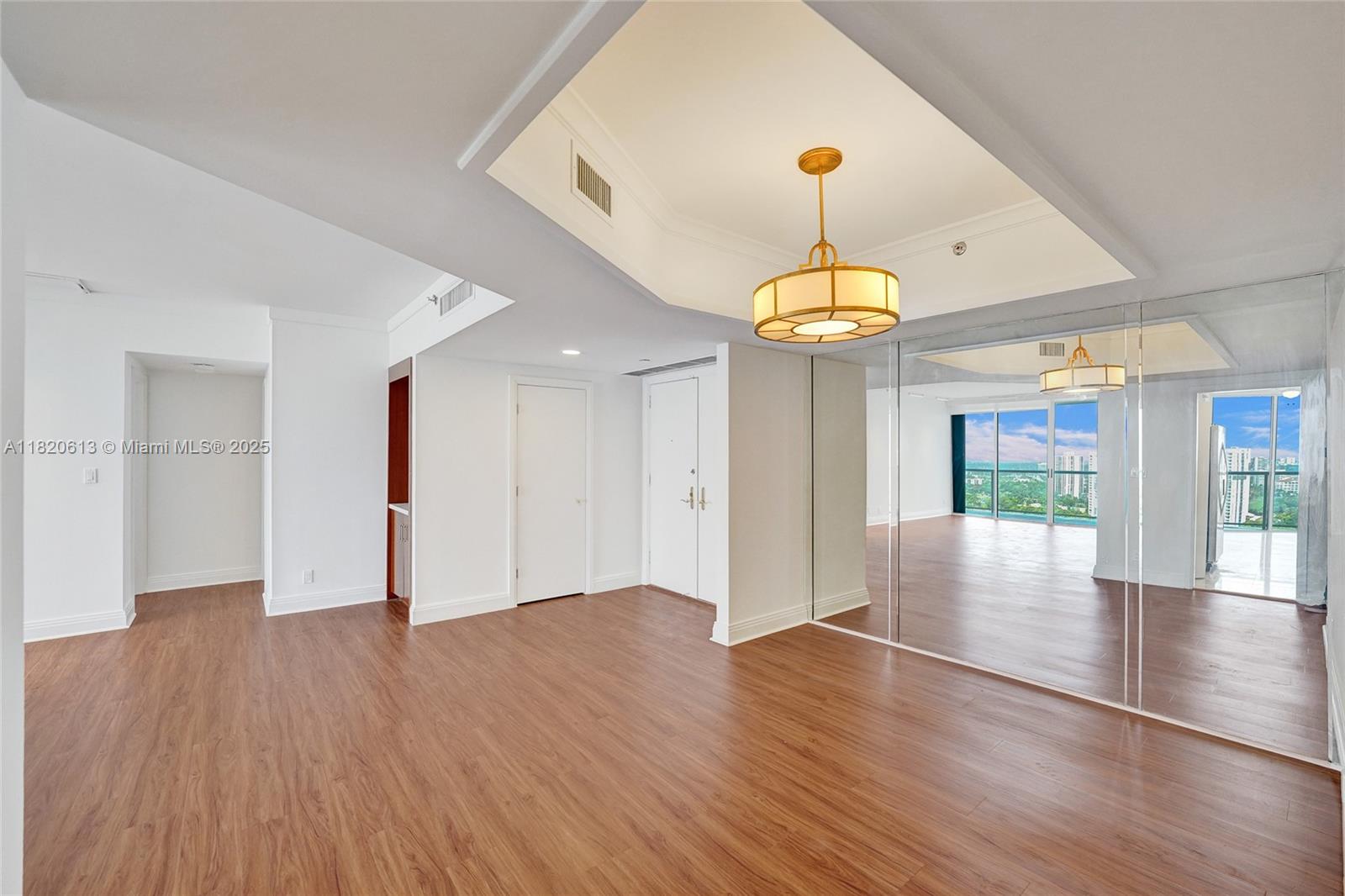 20281 E Country Club Dr # 2303