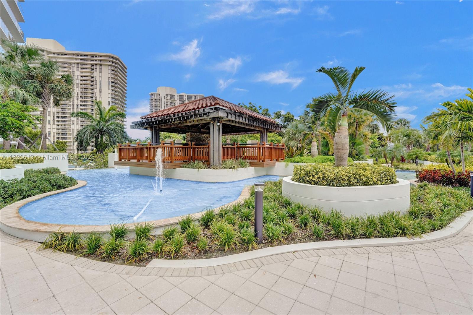 20281 E Country Club Dr # 2303