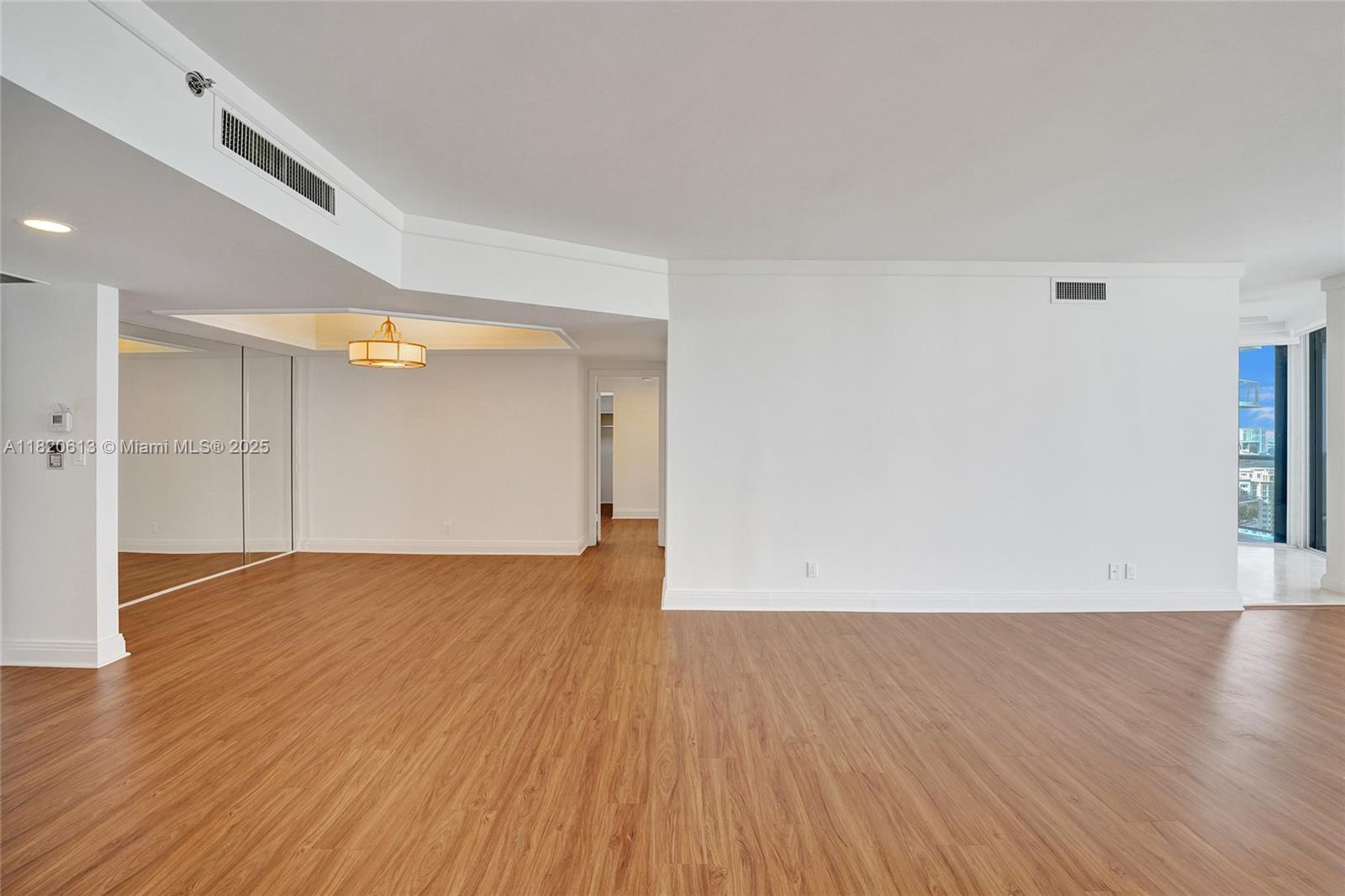 20281 E Country Club Dr # 2303