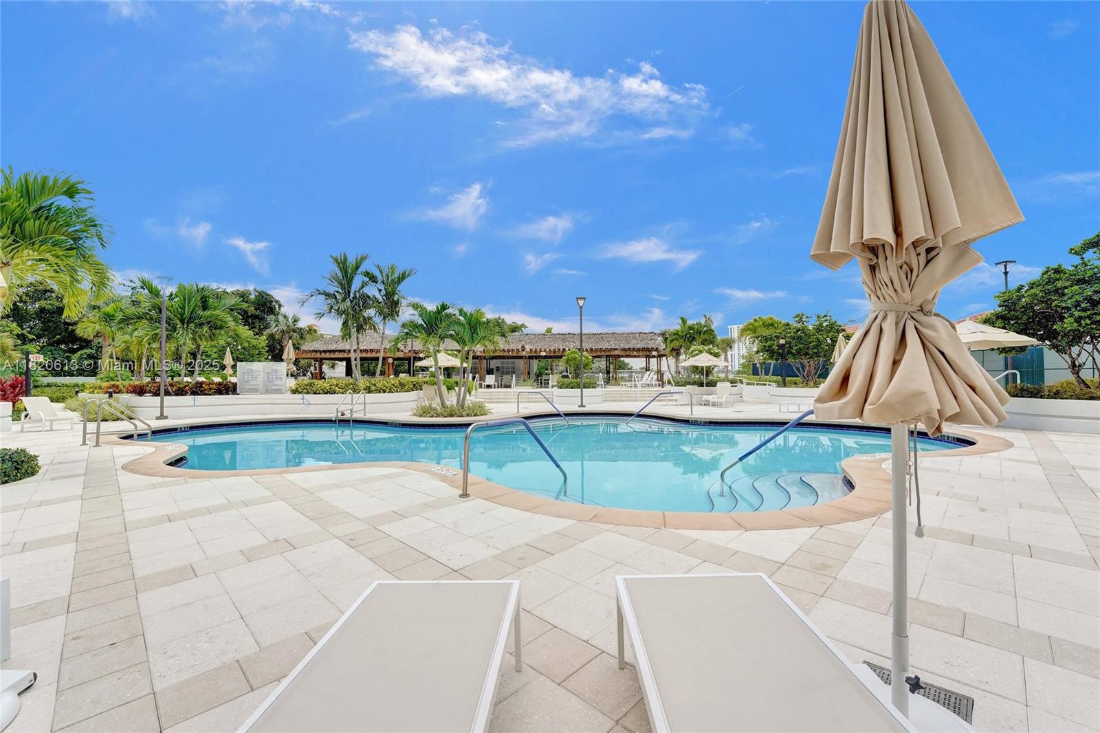 20281 E Country Club Dr # 2303