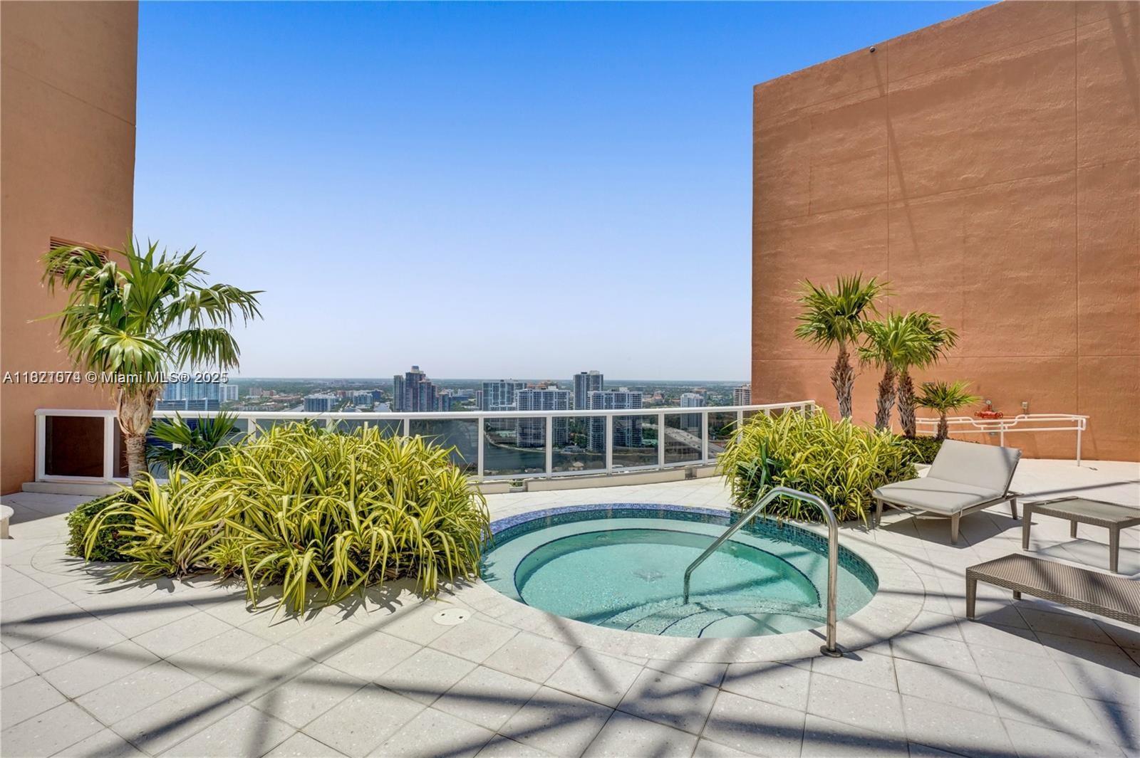18911 Collins Ave # 3105