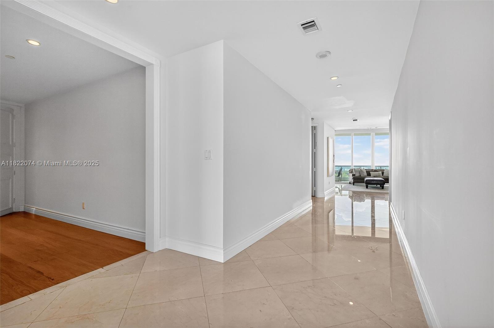 20155 NE 38th Ct # 2201
