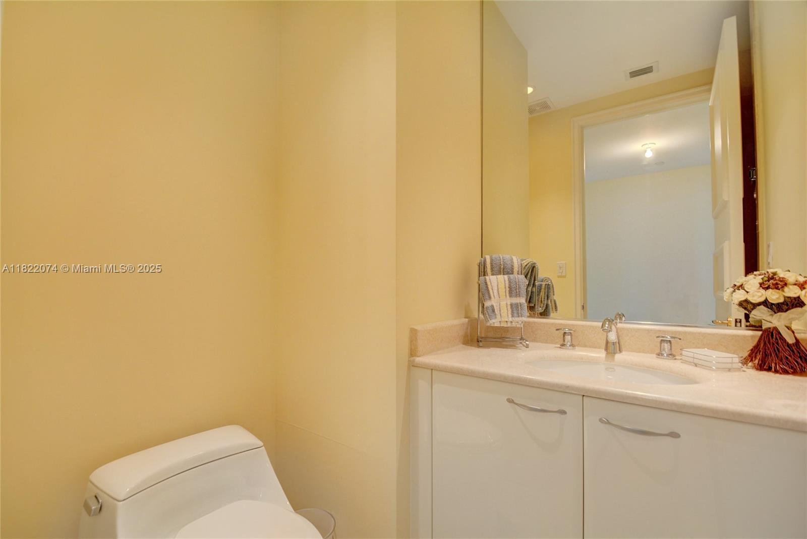 20155 NE 38th Ct # 2201