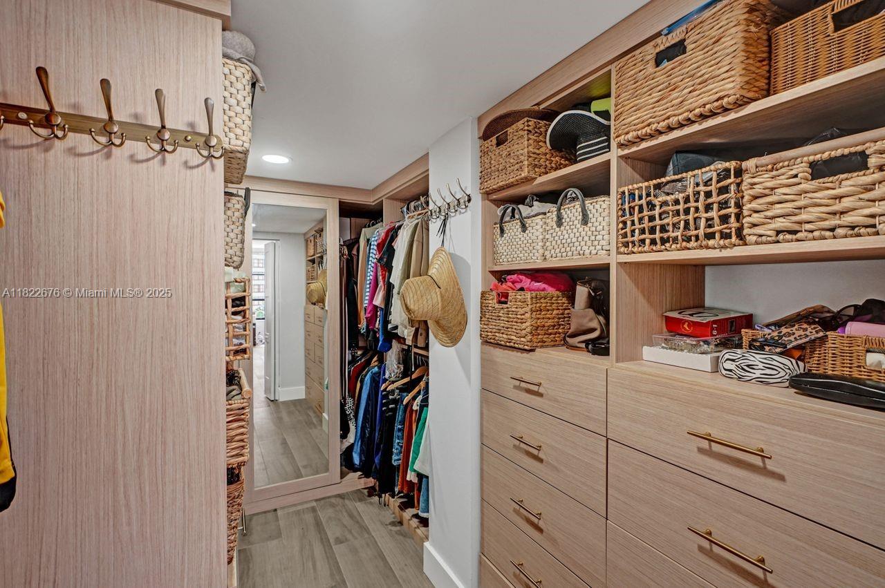 600 Three Islands Blvd # 615