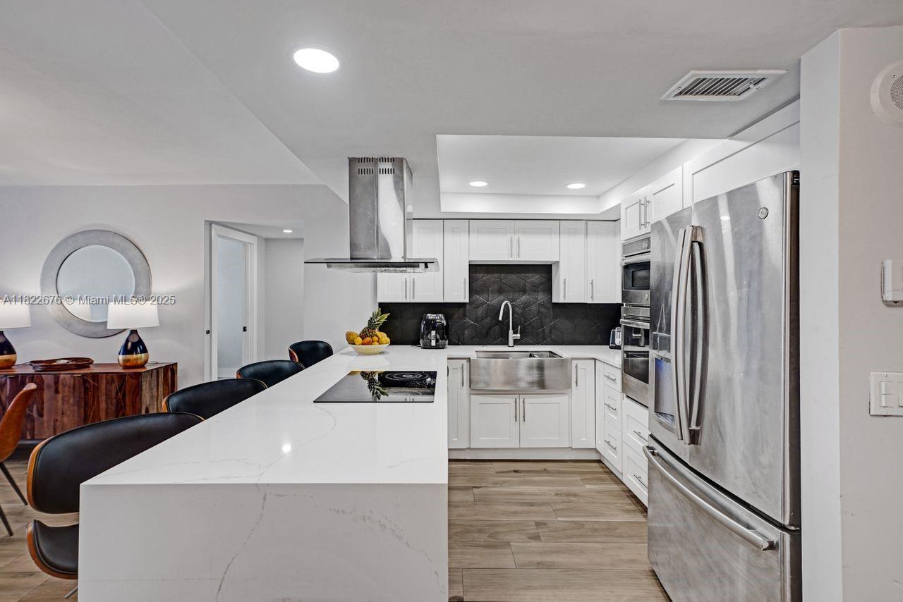 600 Three Islands Blvd # 615