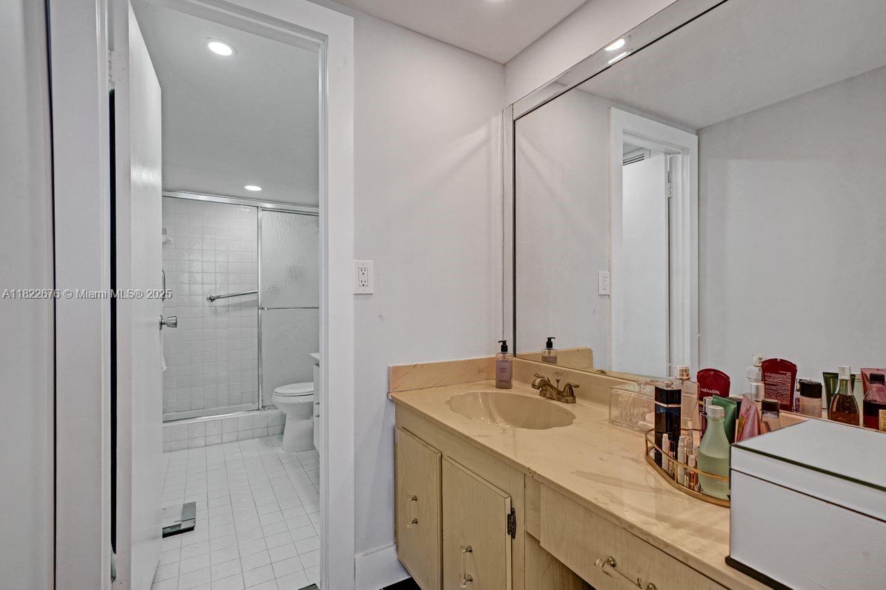 600 Three Islands Blvd # 615