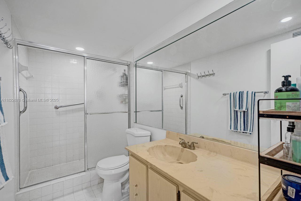 600 Three Islands Blvd # 615