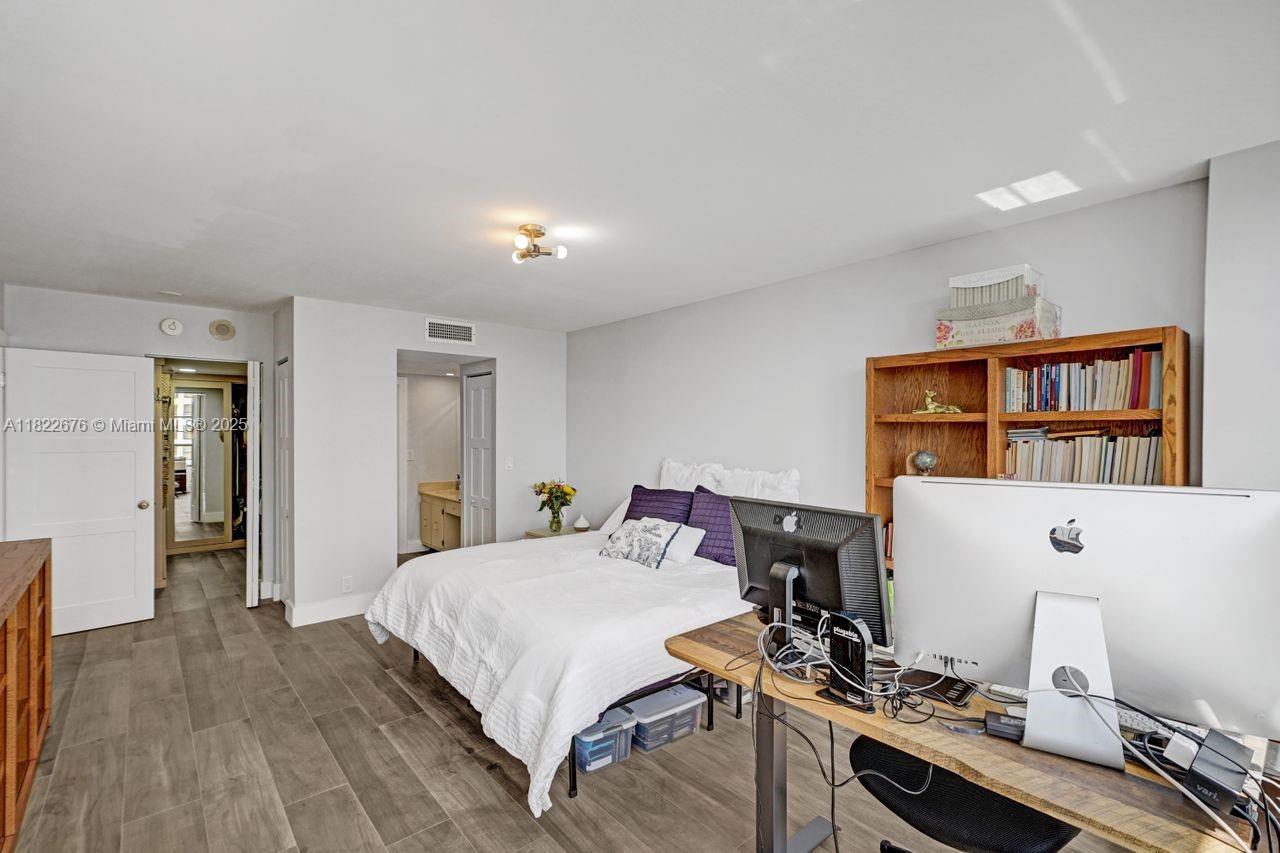 600 Three Islands Blvd # 615