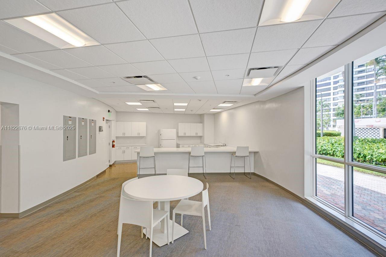 600 Three Islands Blvd # 615