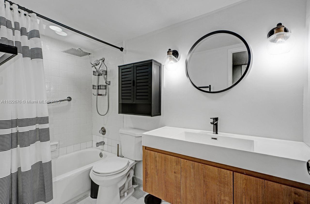 600 Three Islands Blvd # 615