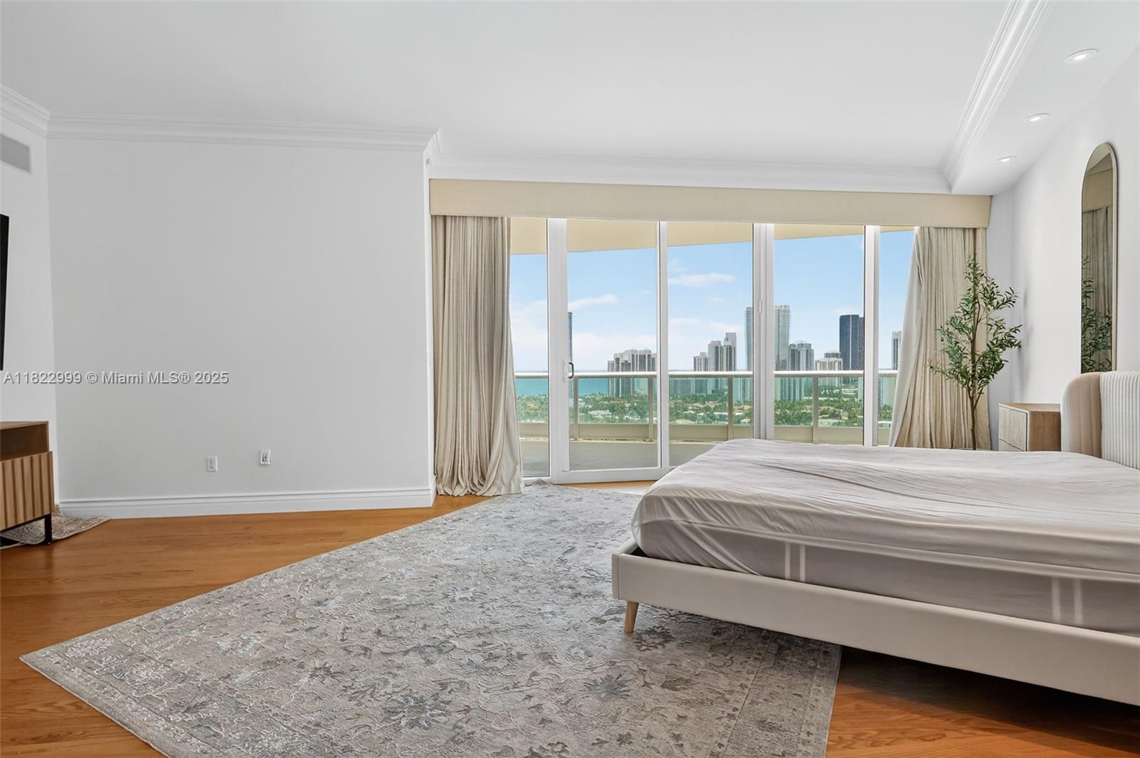 20155 NE 38th Ct # 2201