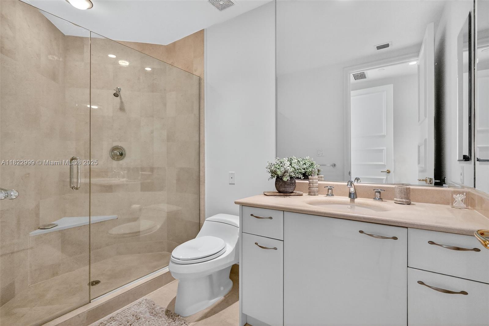 20155 NE 38th Ct # 2201