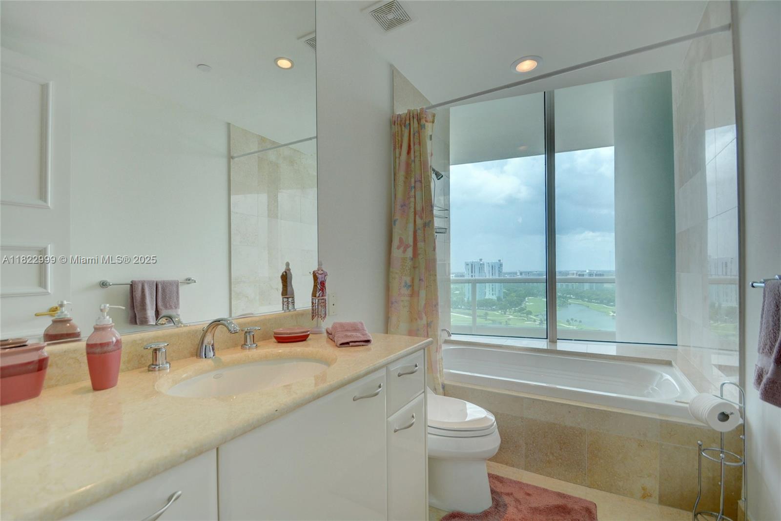 20155 NE 38th Ct # 2201