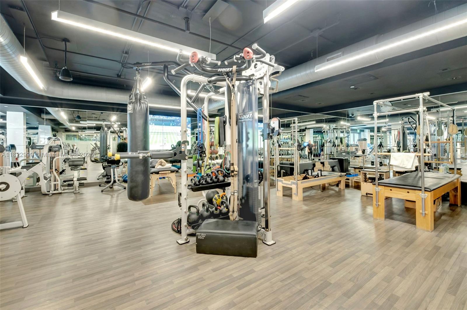 20155 NE 38th Ct # 2201