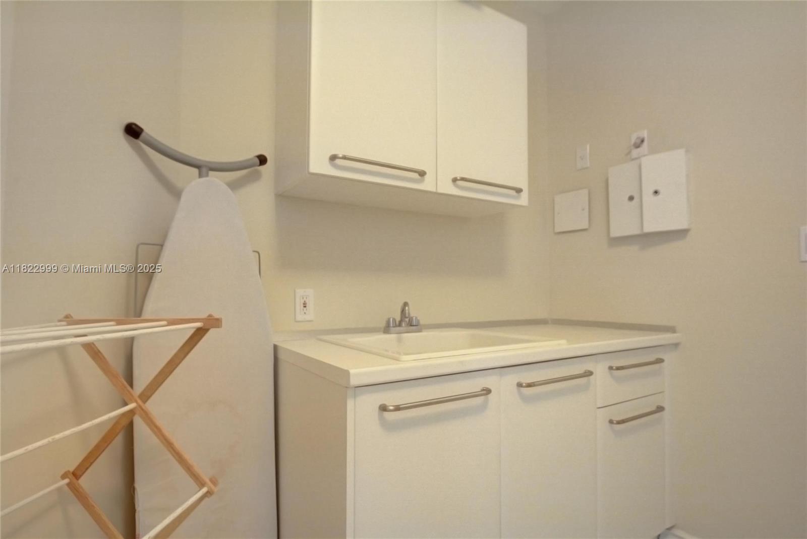 20155 NE 38th Ct # 2201