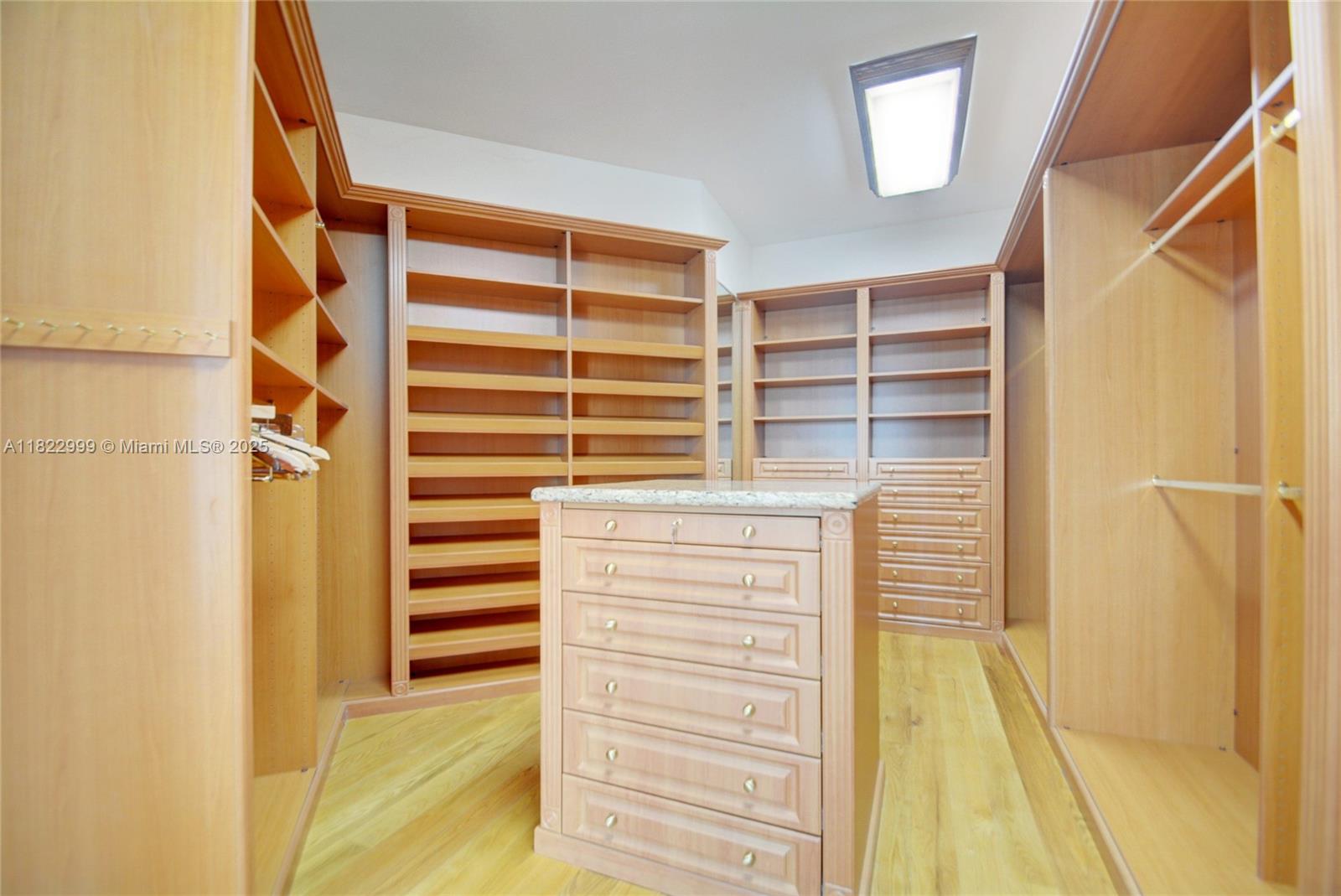 20155 NE 38th Ct # 2201