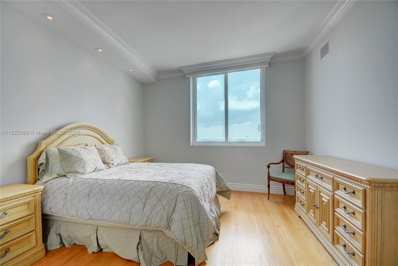 20155 NE 38th Ct # 2201