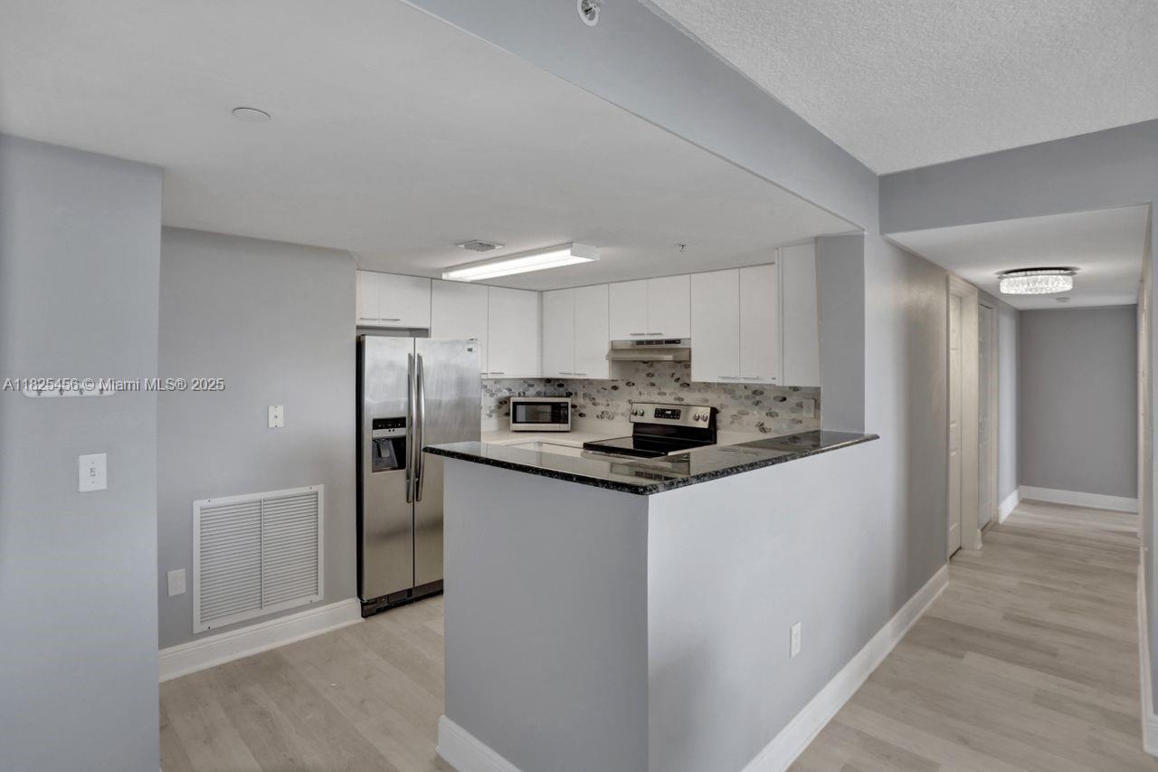 3000 Coral Way # 808