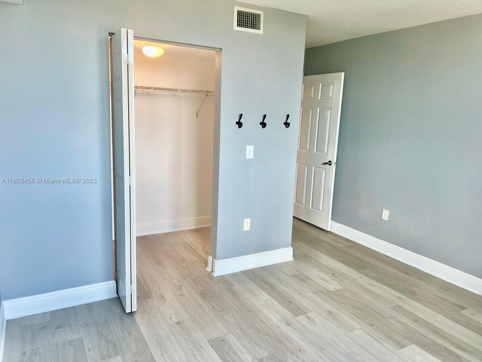 3000 Coral Way # 808