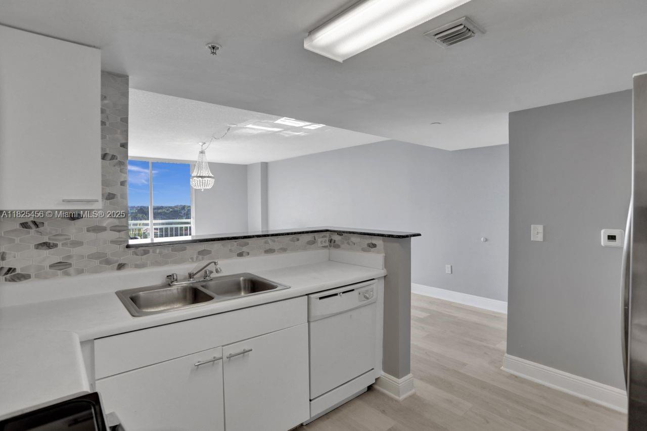 3000 Coral Way # 808