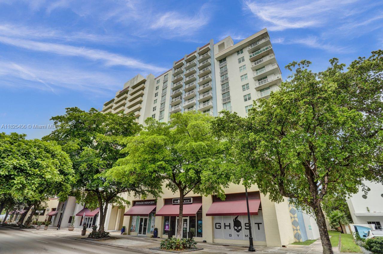3000 Coral Way # 808