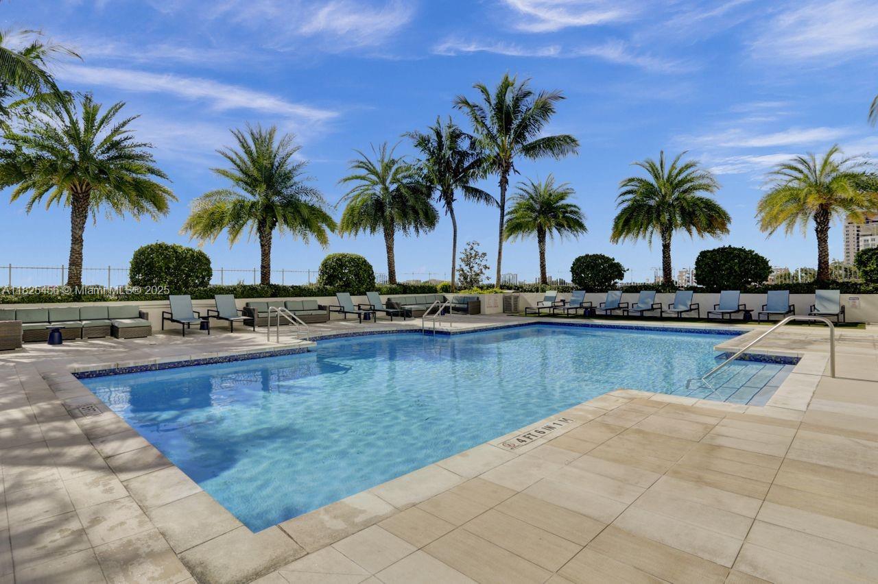 3000 Coral Way # 808