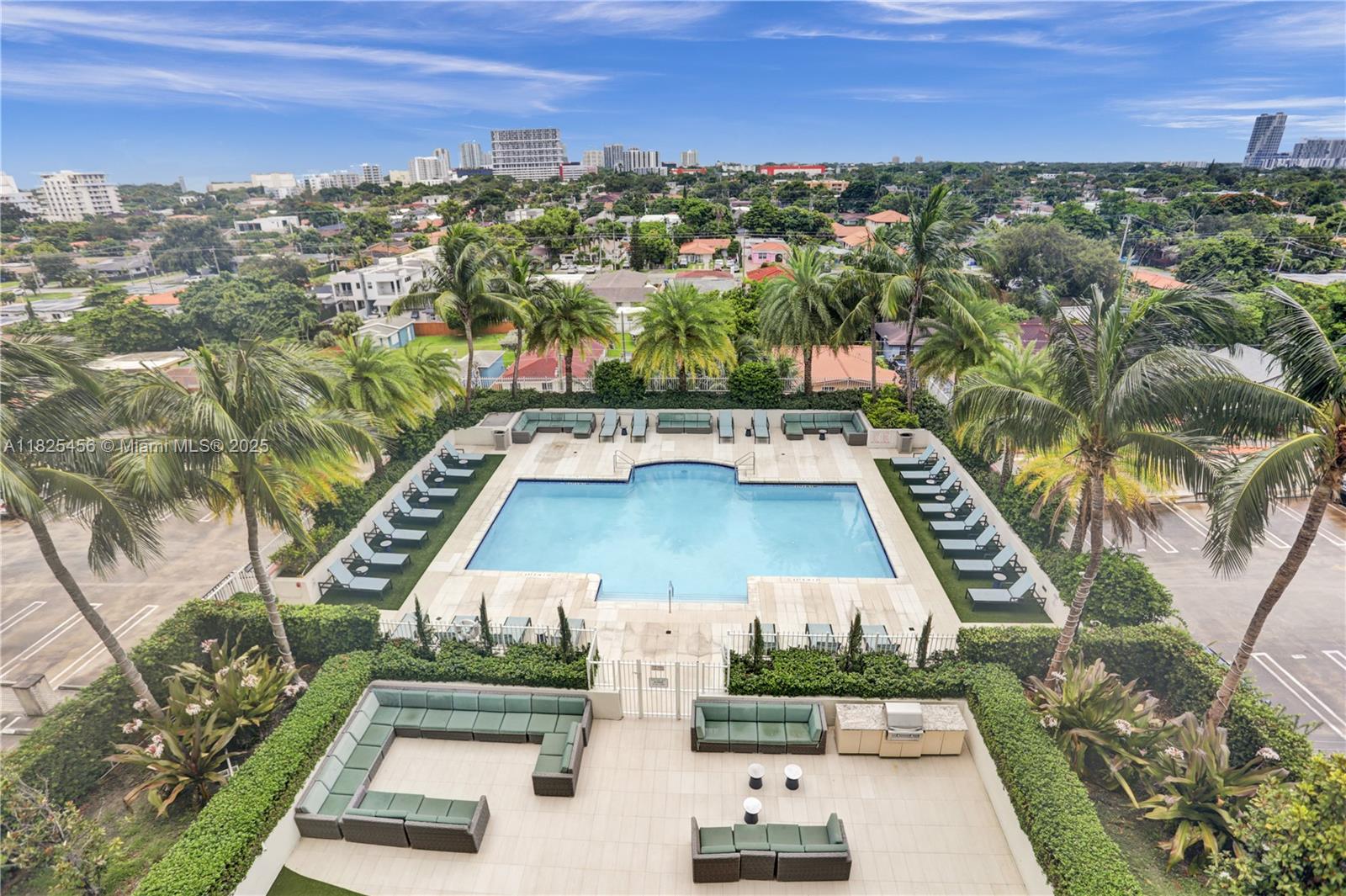 3000 Coral Way # 808