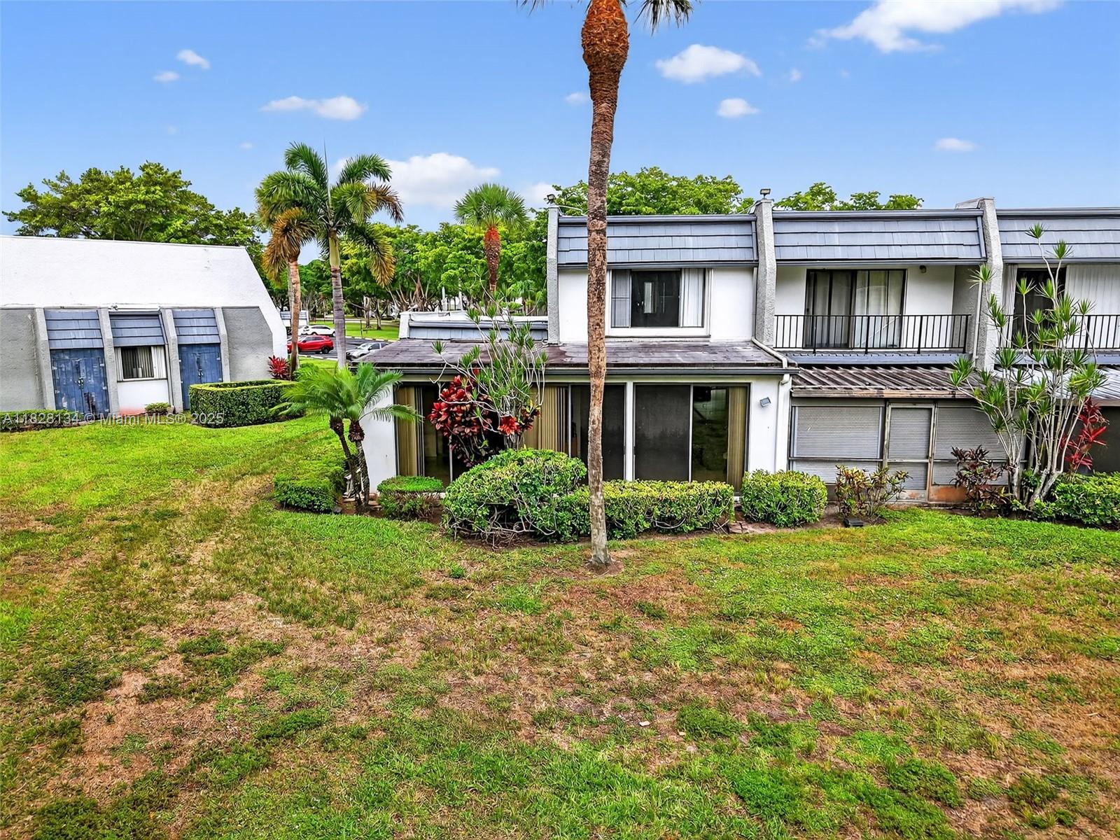 4817 Esedra Ct