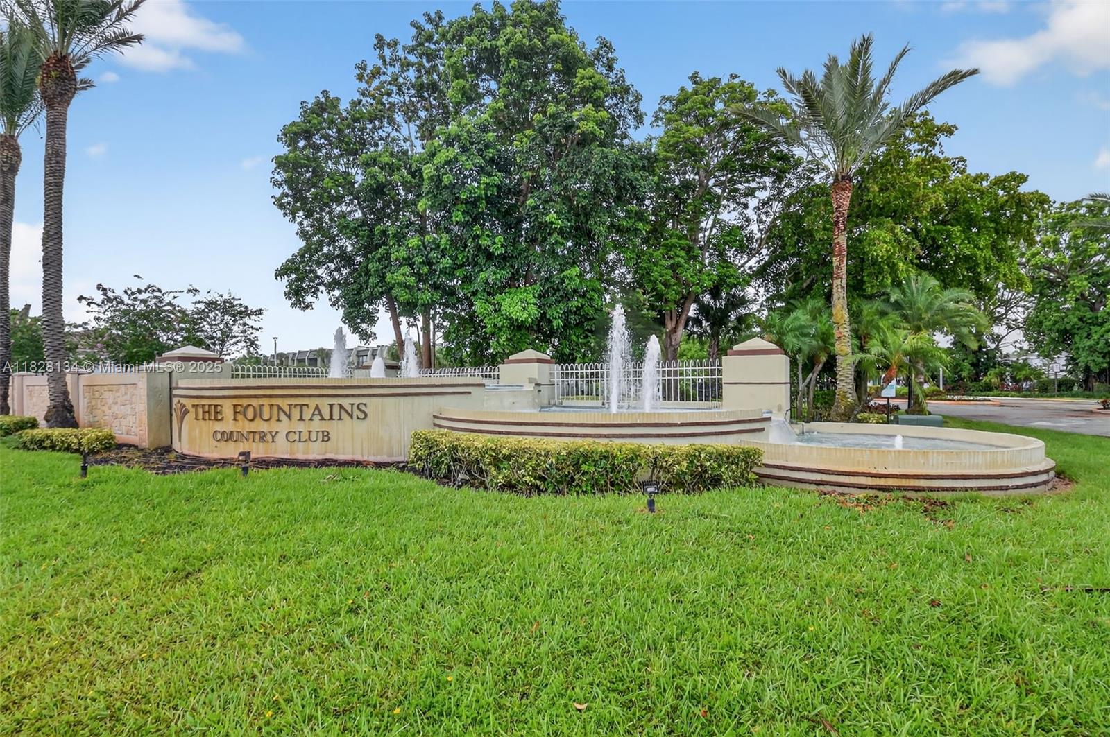 4817 Esedra Ct