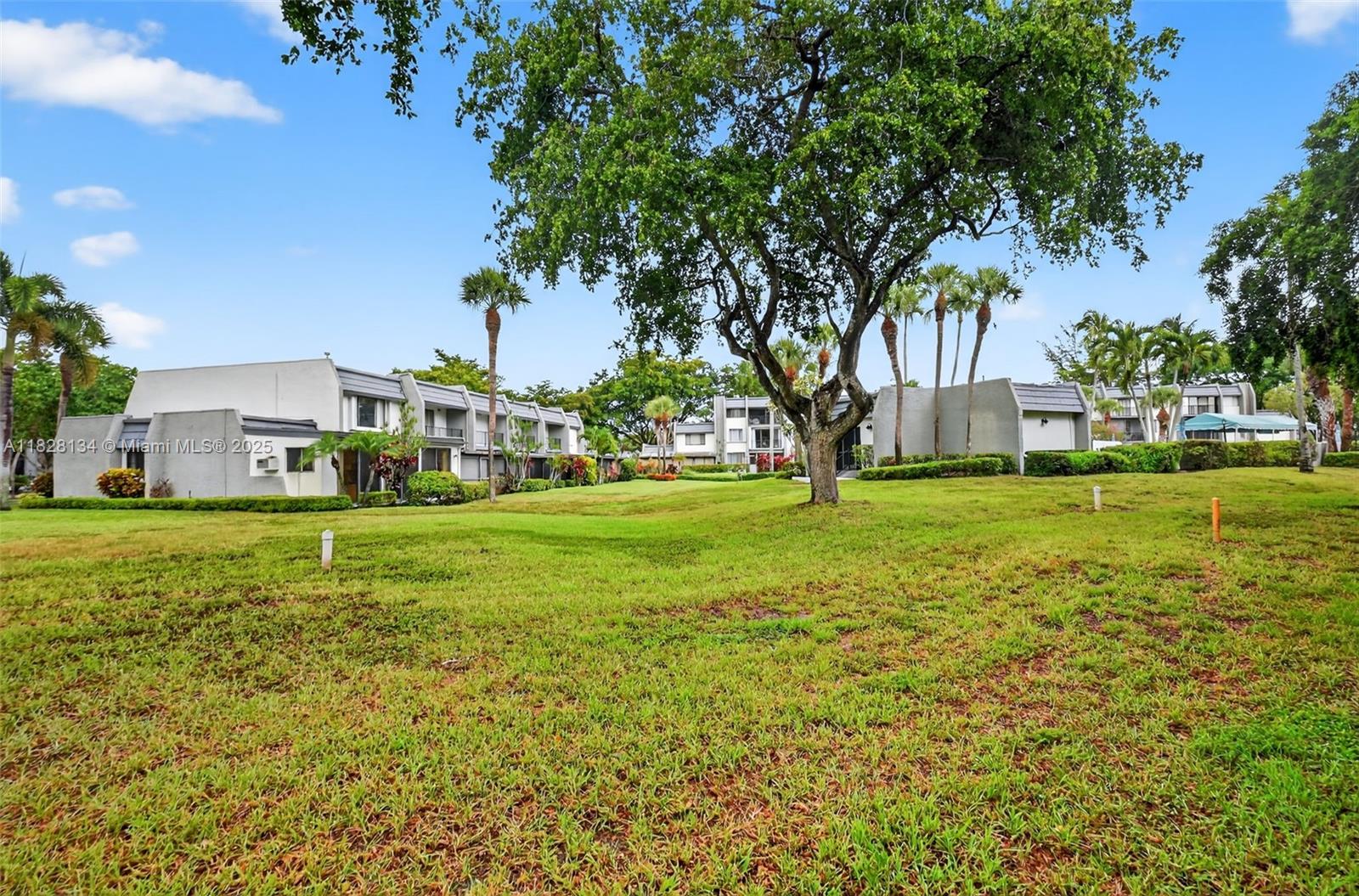 4817 Esedra Ct