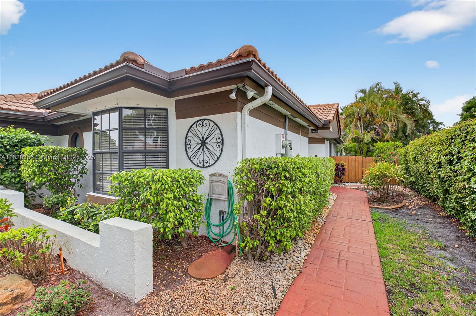 10344 Sunset Bend Dr