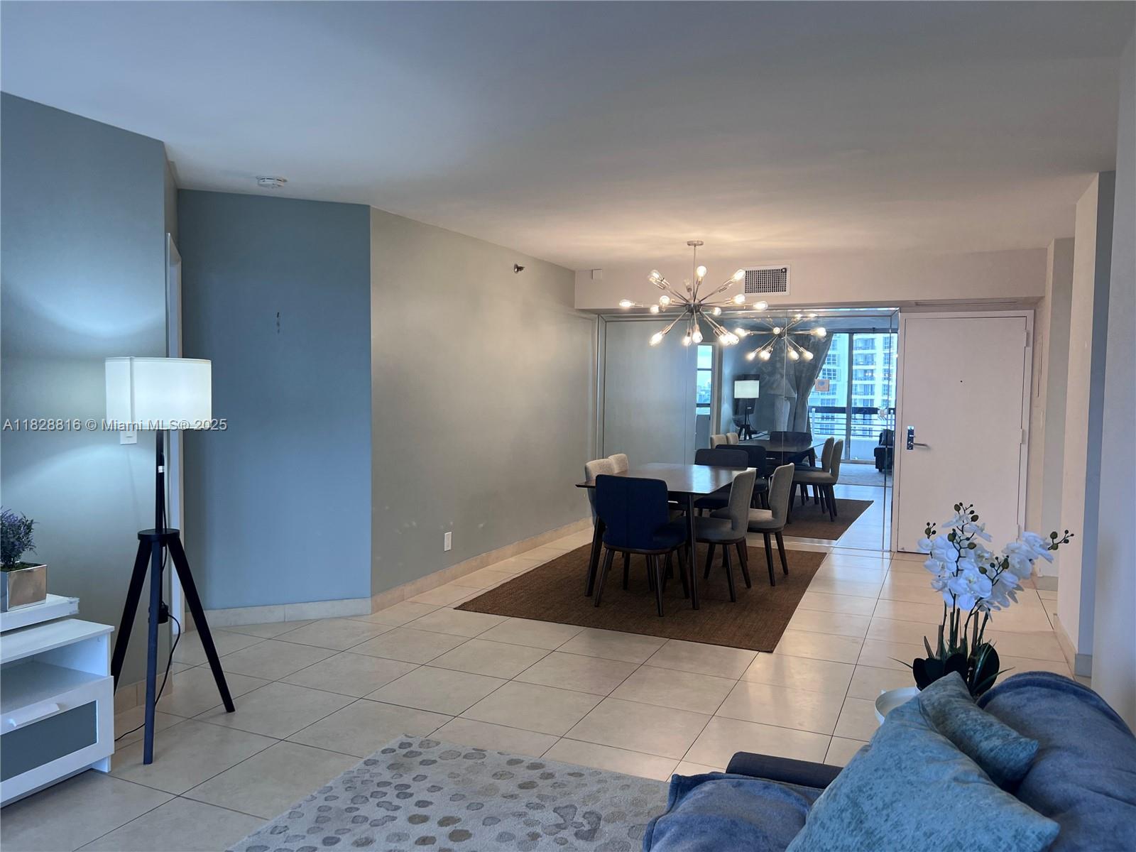 3600 Mystic Pointe Dr # 1510