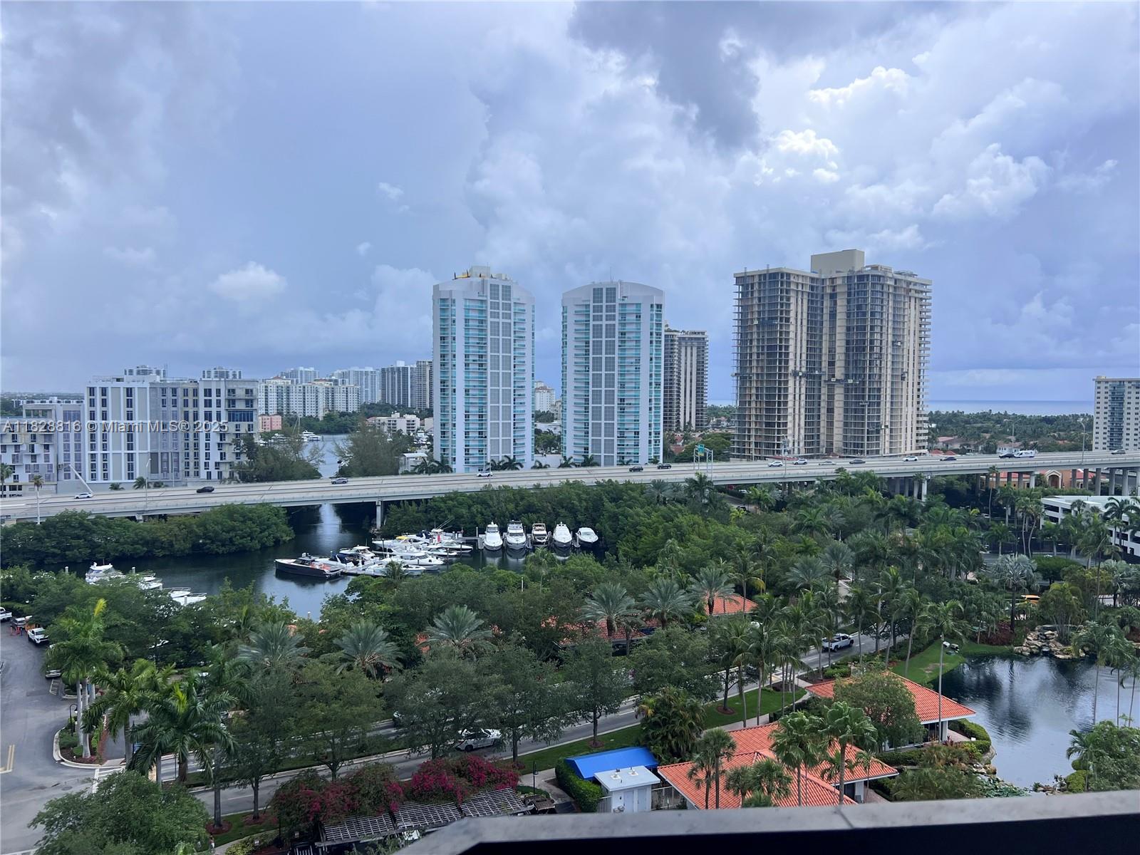 3600 Mystic Pointe Dr # 1510