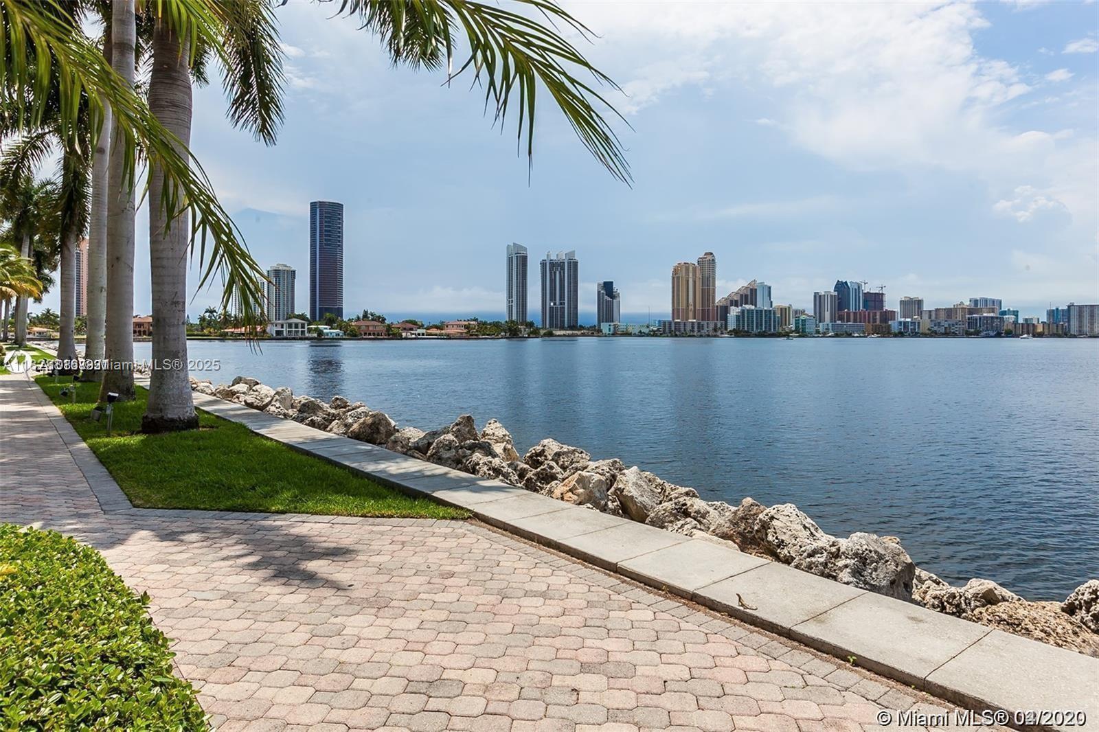 3600 Mystic Pointe Dr # 1510
