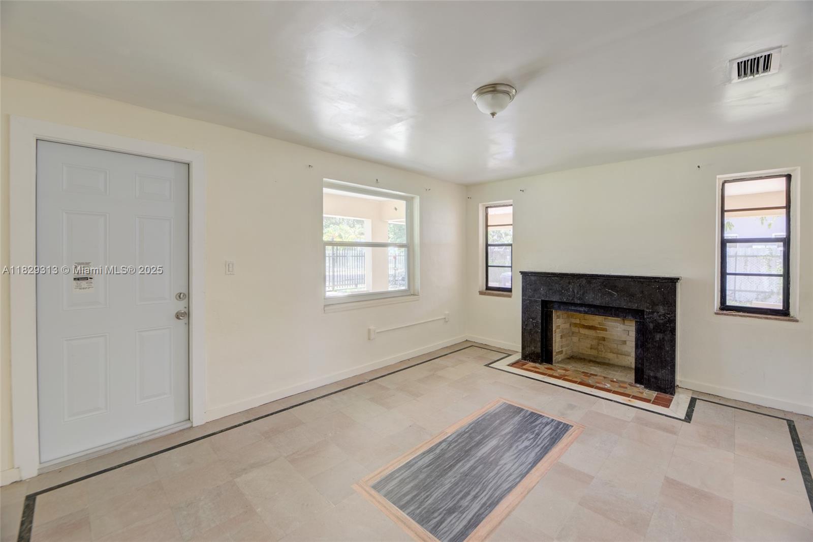 2153 NW 92nd St