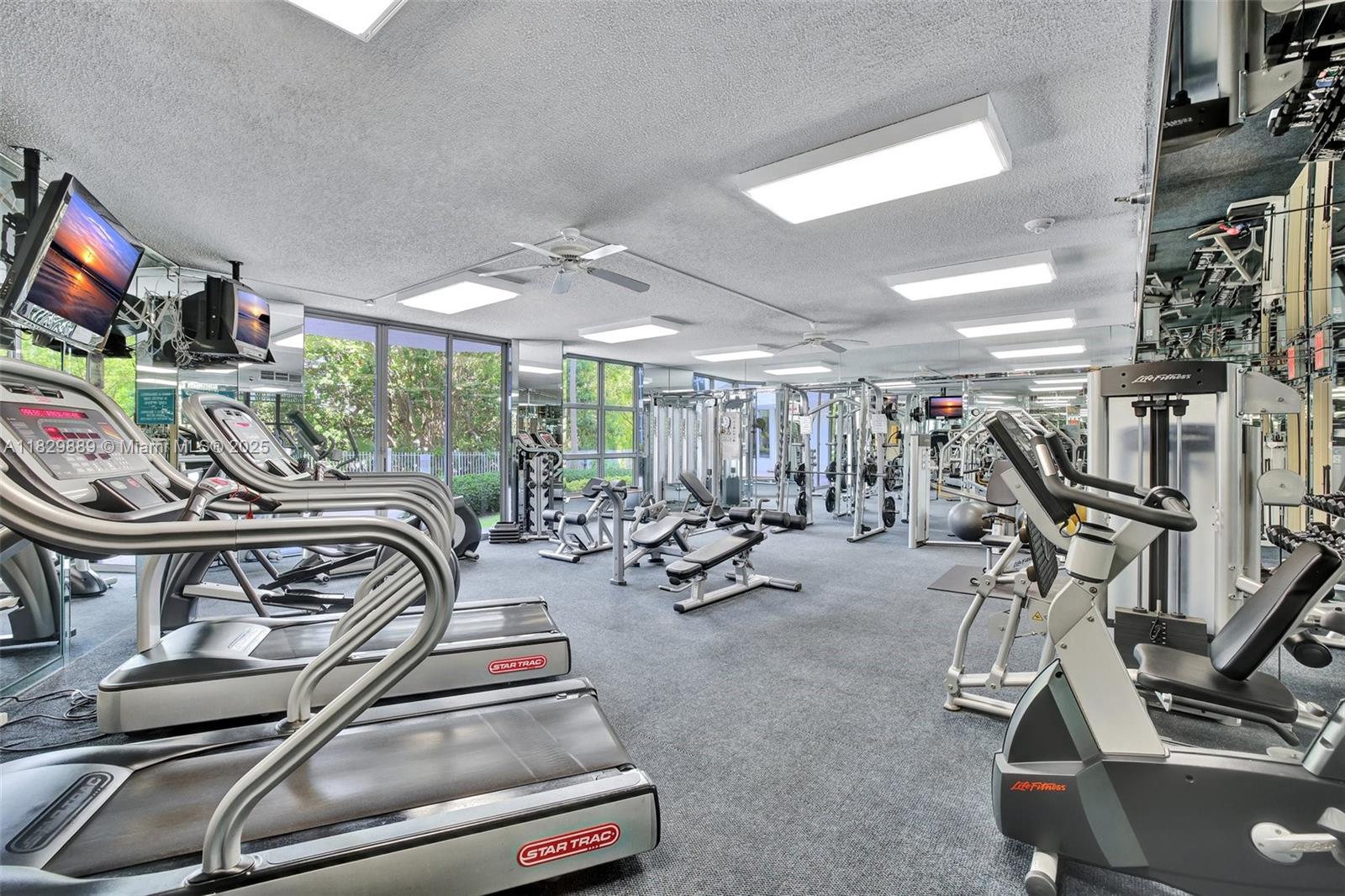 3400 NE 192nd St # 1606